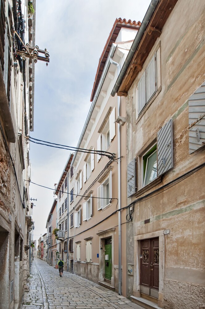 Photo 30