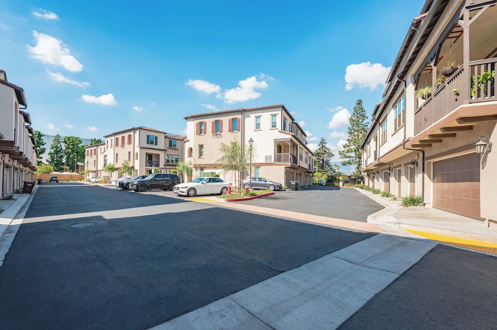 Designer 3BR El Monte Retreat Near Dtla Pasadena