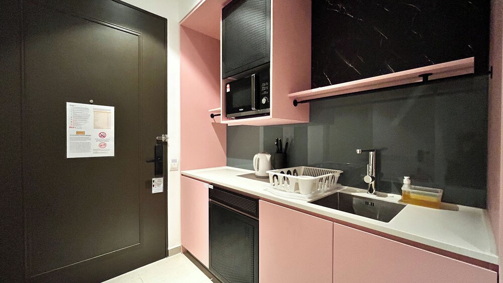 The Paxtonz by Manhattan Group