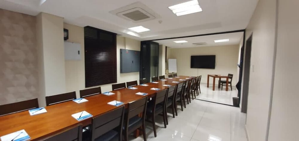 meeting & event spaces