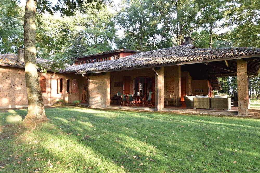 Luxury Country Villa 5 Bedrooms 7 Bathrooms With Private Pool view 4