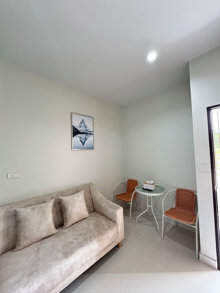 LELA HOME