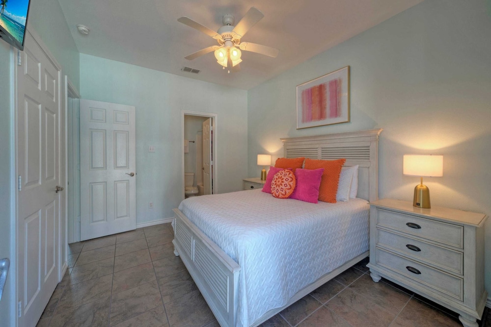 9 Costa Bahia Condos Sleeps 48 + Pool Minutes to the Beach