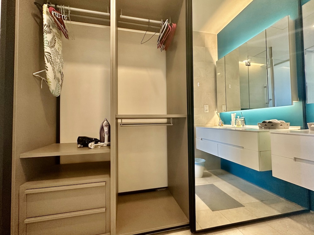 TropicanaThe Residence KLCC By Cozy Stay