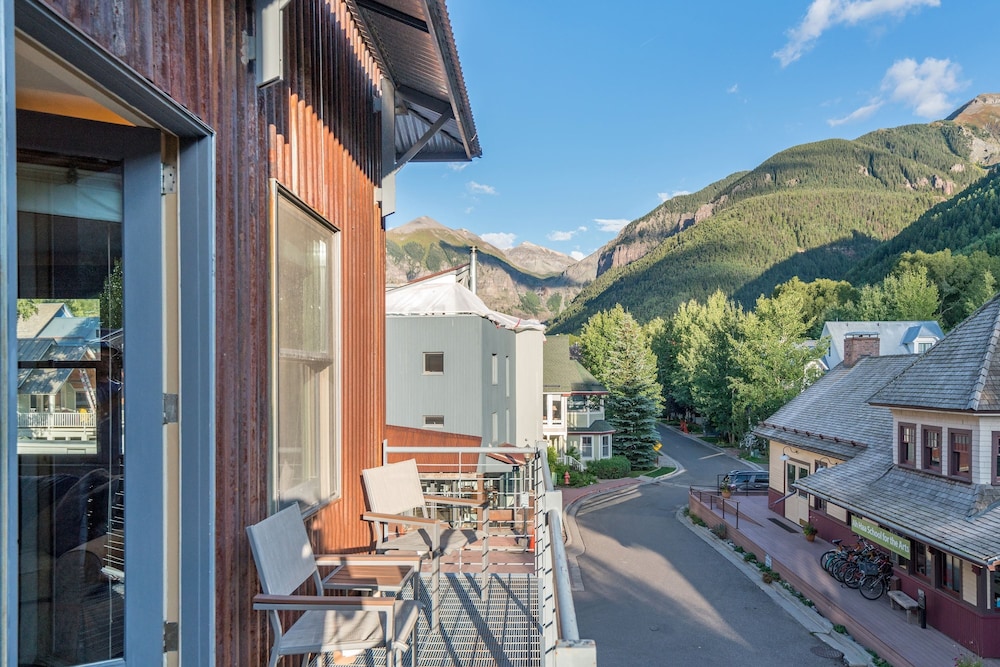 Gold Dust Crossing A4 by Avantstay Telluride Gem in Great Location