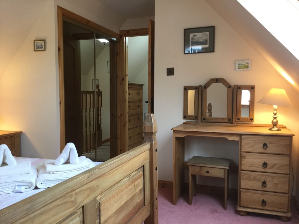 Inverness Apartments - New Cottage