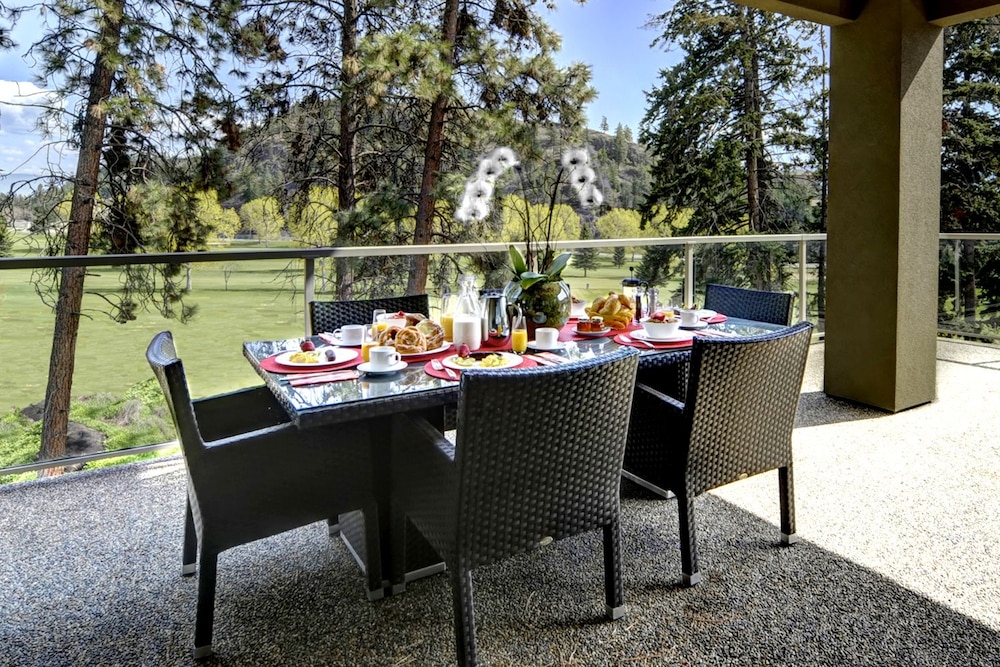 Hotel Teehouse Bed and Breakfast - Image 1