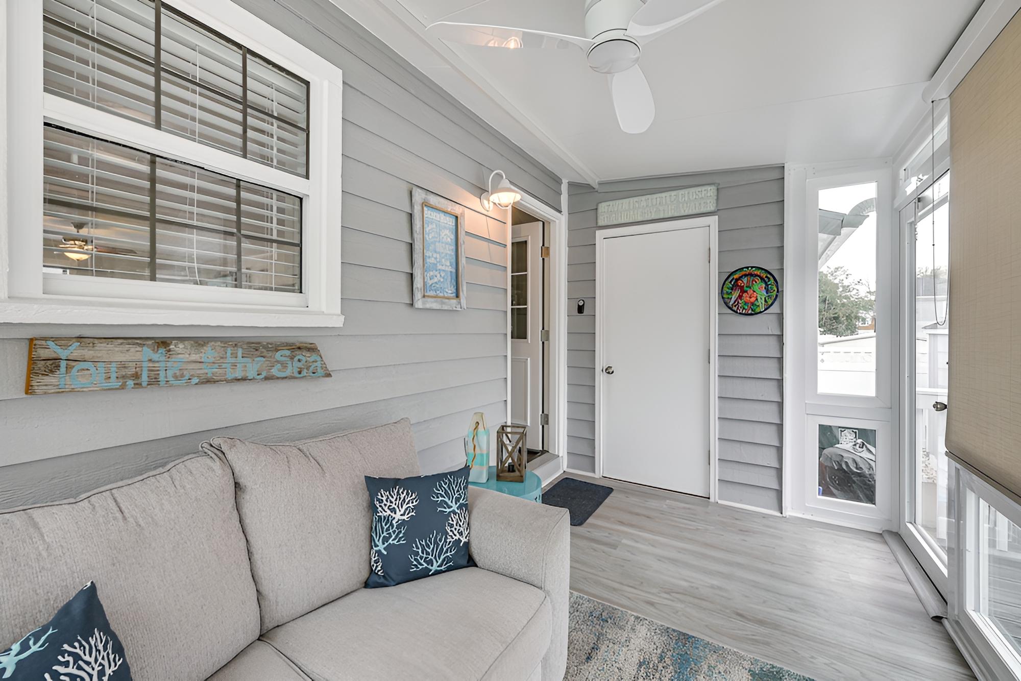 Sunny North Myrtle Beach Home: Walk to Ocean! view 5