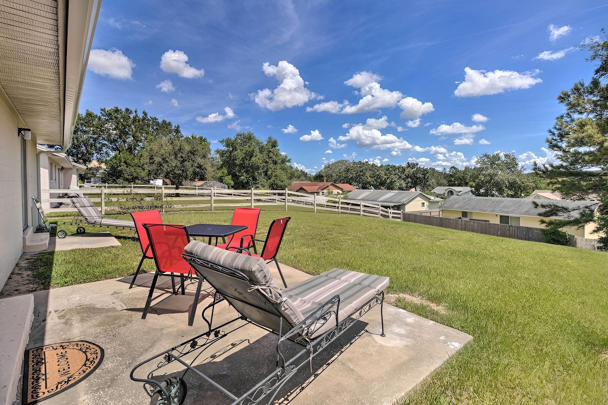 Family-friendly Home ~ 12 Mi to Disney + Universal