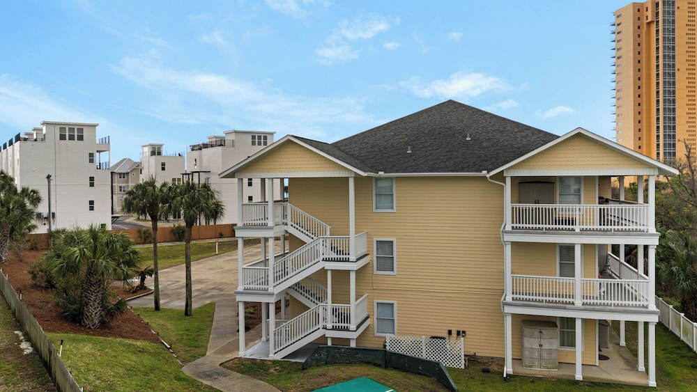 2BR Steps to Sand Pool, Near Pier Park + Free Attraction Tickets!