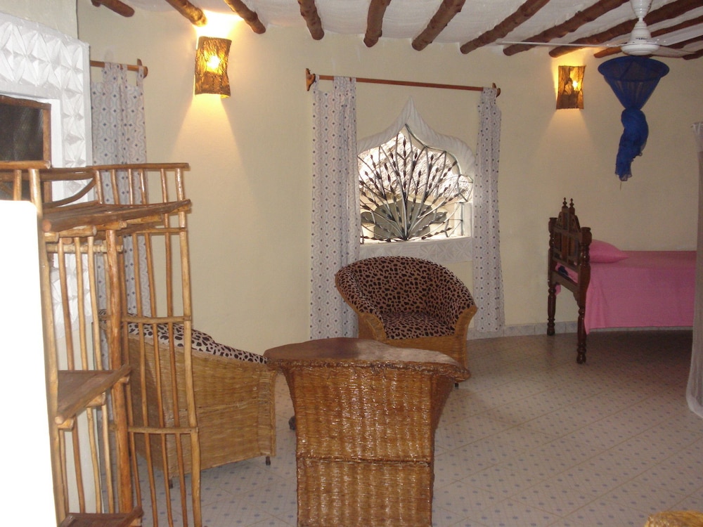 Coconut Beach Apartments