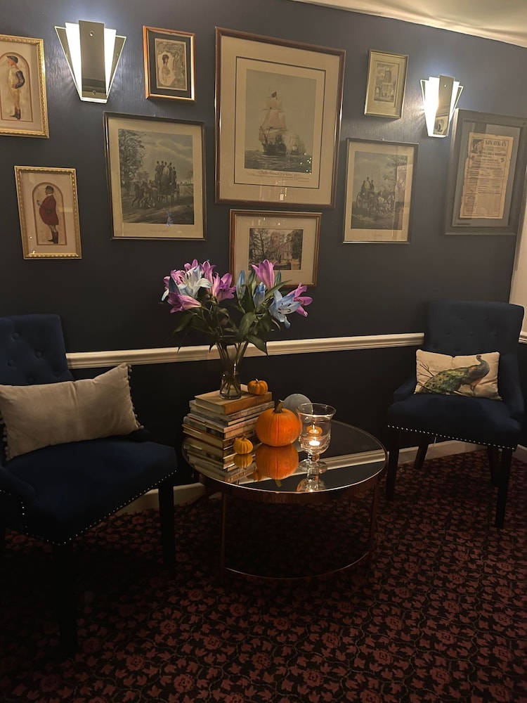 Broadlands Hotel - Adults Only view 2