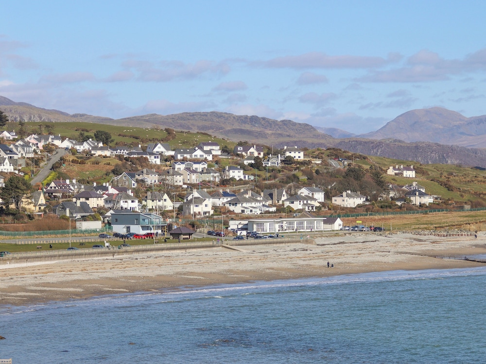 Llys Owen