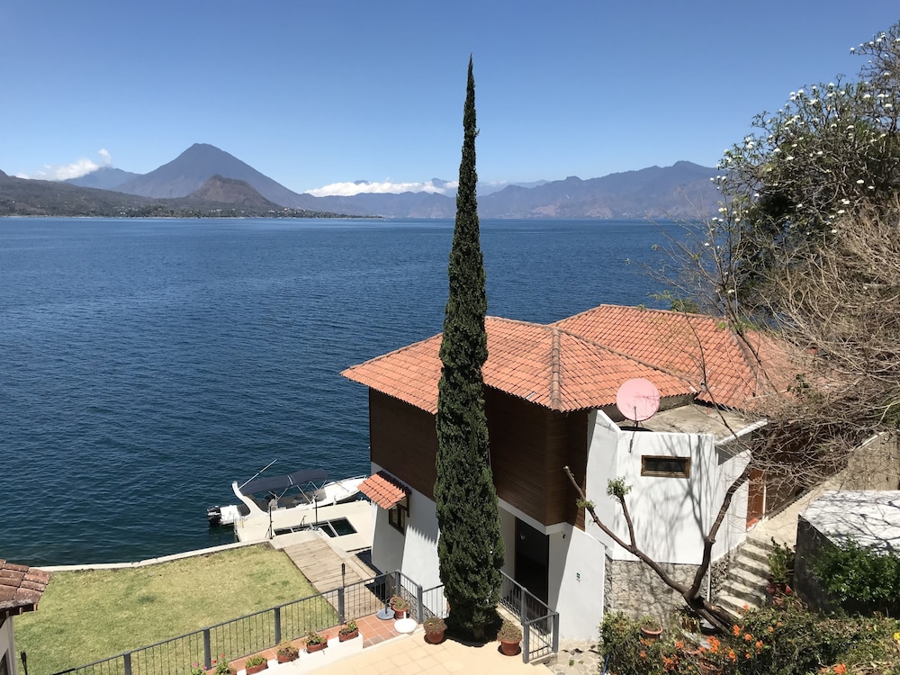 Atitlan Villas Qanajuyu