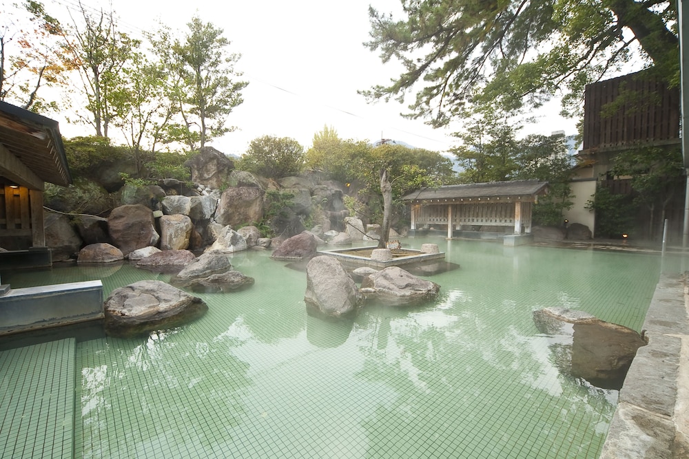 Hotel Shiragiku