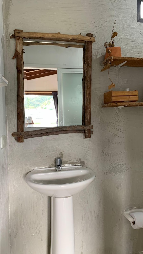 MONTANA ECO HOTEL