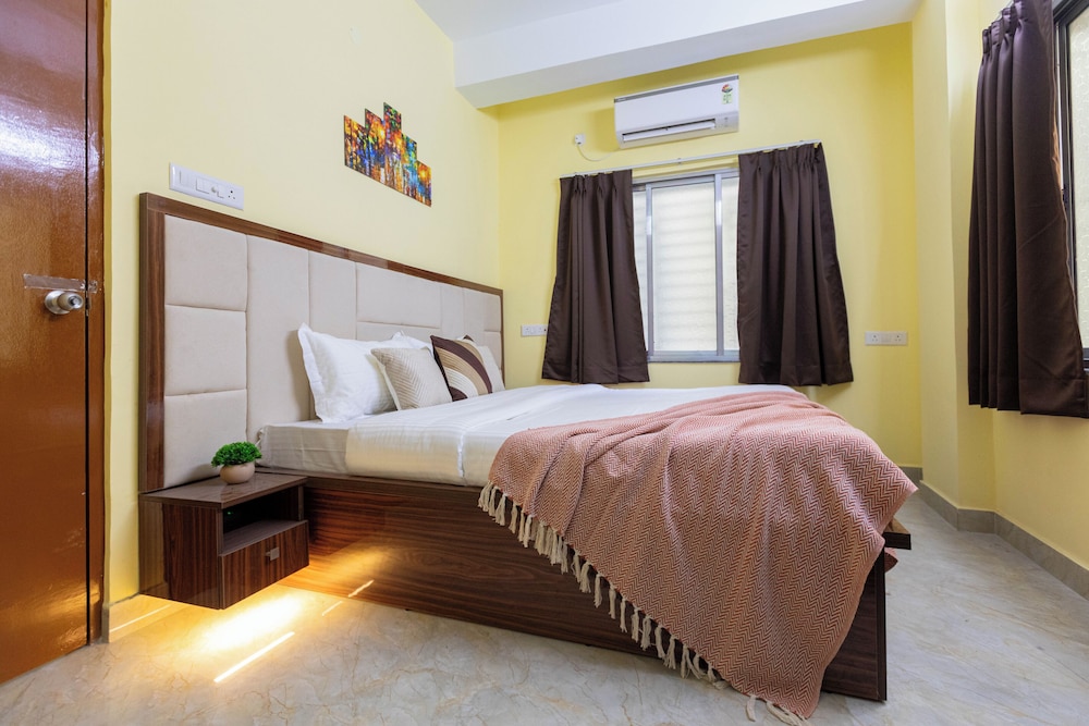 City Haven by Jadecaps Nr. Belle Vue Hsp 3bhk