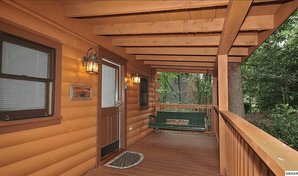 Secluded Sweetheart Escape