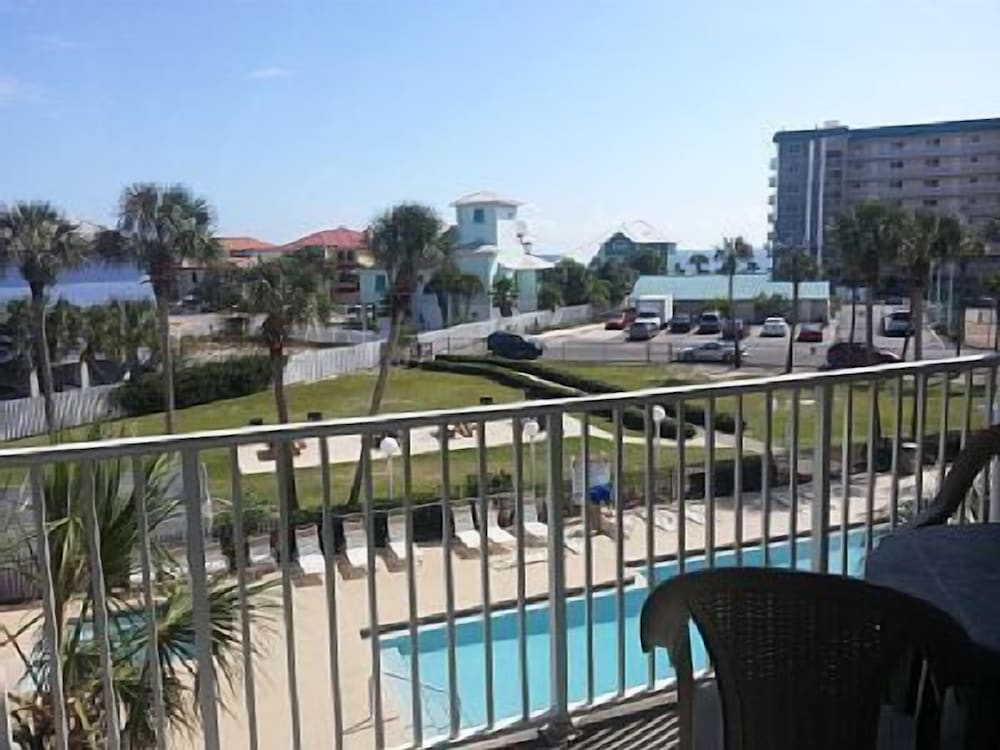 Tern Key Realty & Rentals