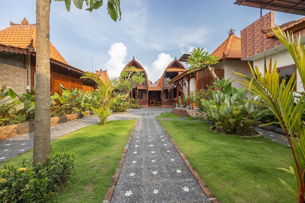 Cove Villa Banjar Segara