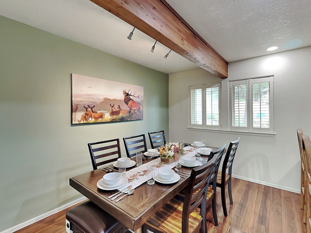 Eagle's Nest by Ruidoso Vacation Rentals