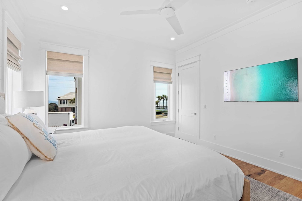30A Beach Getaway by Avantstay Gulf Views + Pool Golf Cart + Bonfires