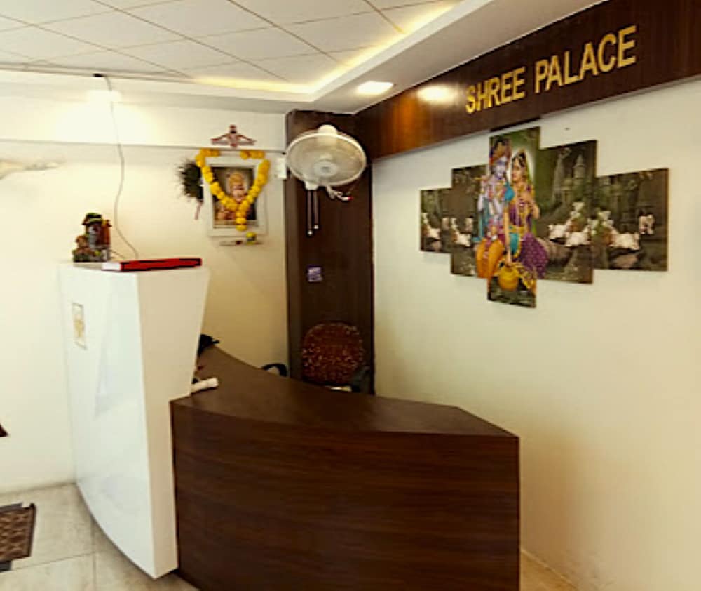 Hotel Shree Palace & Restaurant
