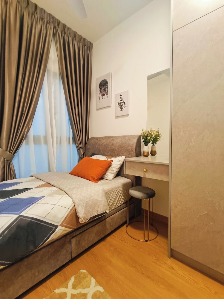 MayaBay Residences Bandar Gamuda Cove
