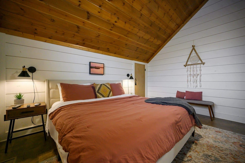 Quiet/private Cabin - Couples/family - Ideal Location