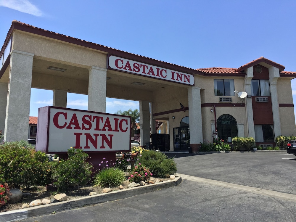 Castaic Inn Near Six Flags Magic Mountain - Property Image 15