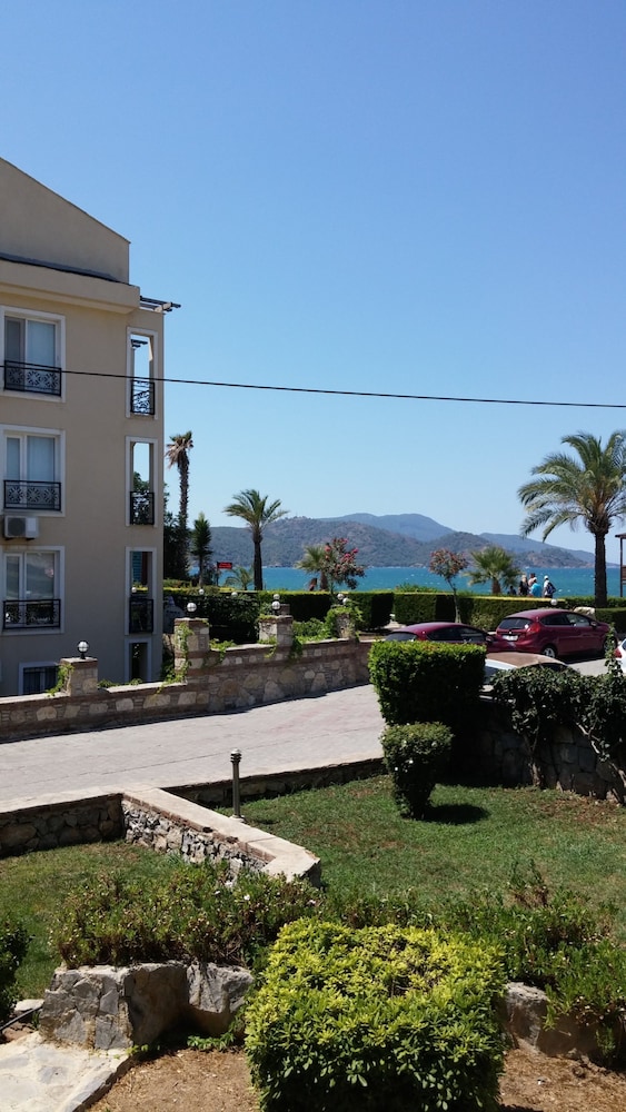 Butik Villas - 3 Bedroom Reverse Dublex