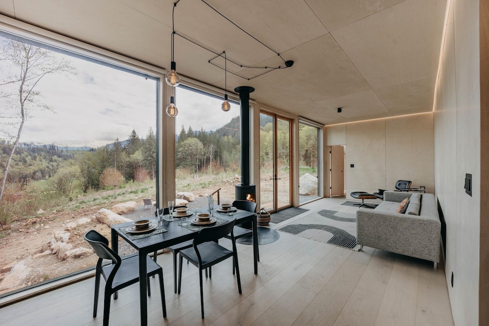 Amazing Falls Cabin - The Refuge at Kulshan