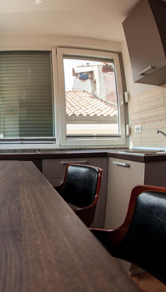 Apartment Fontana_next to Beach & Free Parking view 5