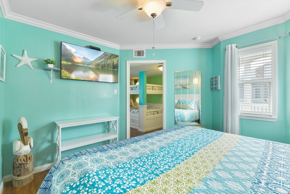 Seascape 1313 2 Bedroom Condo