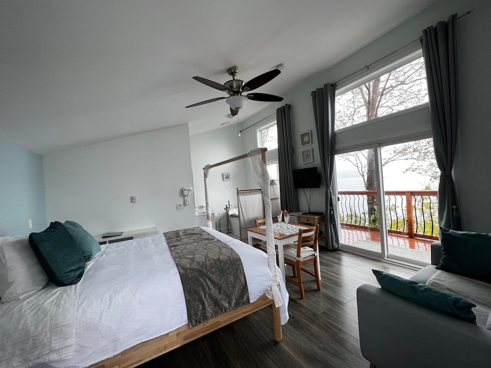 Knotty Pine Cottages