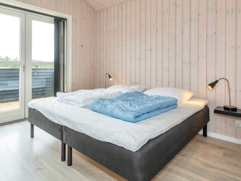 10 Person Holiday Home in Lokken view 4