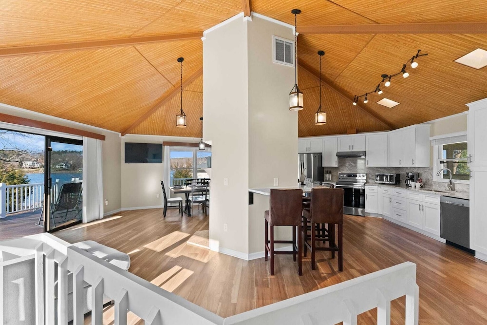 Pleasant Cove Waterfront Getaway With Fire Pit, Deck, and Lake Views
