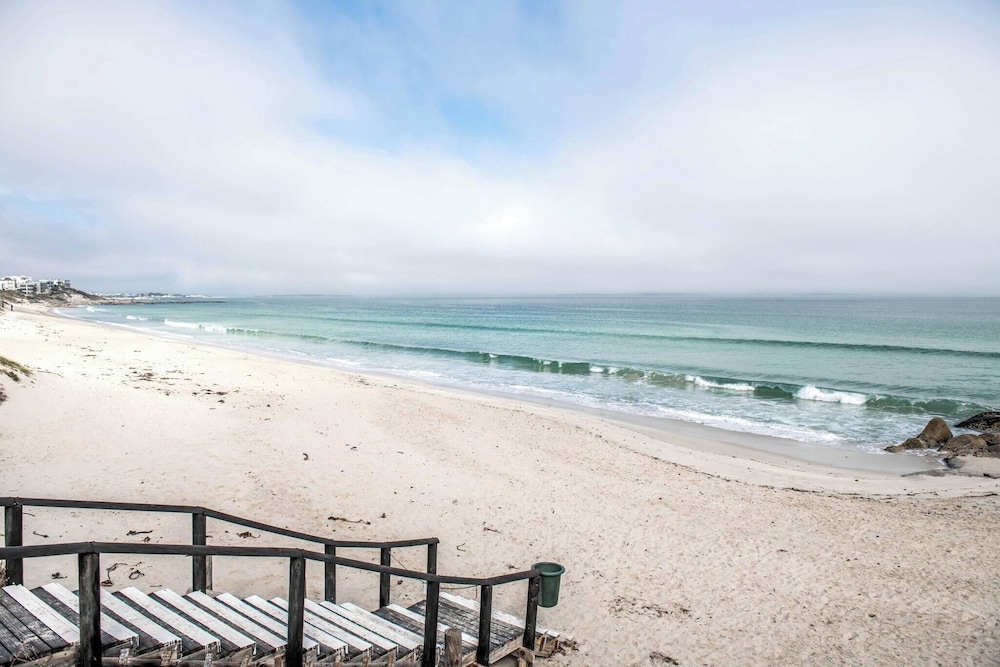 The Views - Oceanview Haven in Langebaan - 3 Levels of Luxury