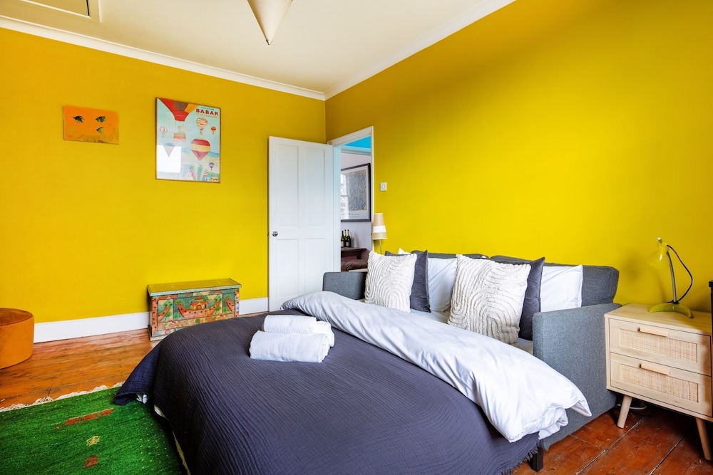 Cozy 2BR Near Notting Hill & Hyde Park
