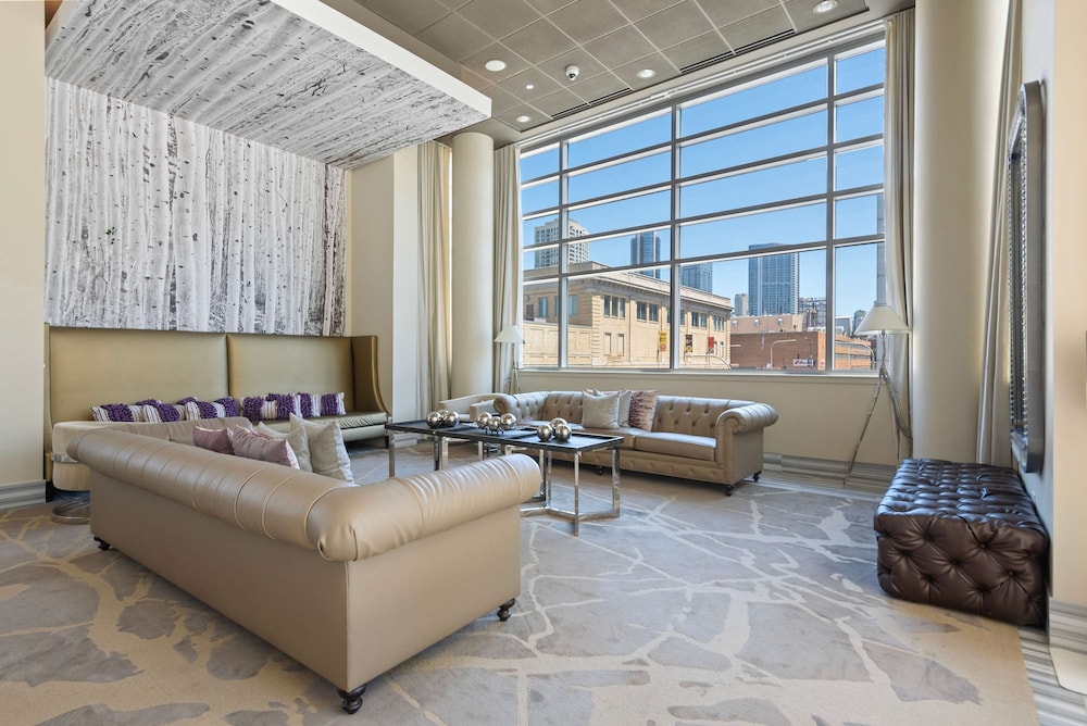 Designer 3BR PH Near Fulton Market