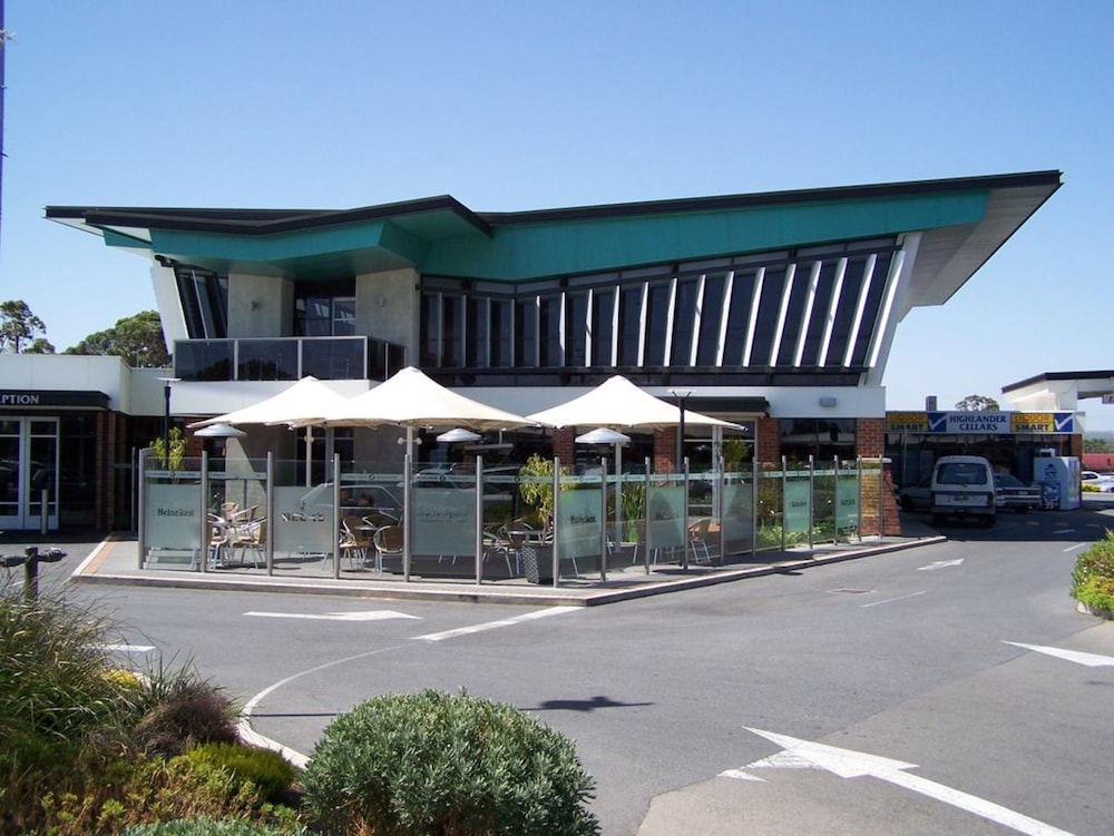 Hotel Highlander Hotel - Image 1