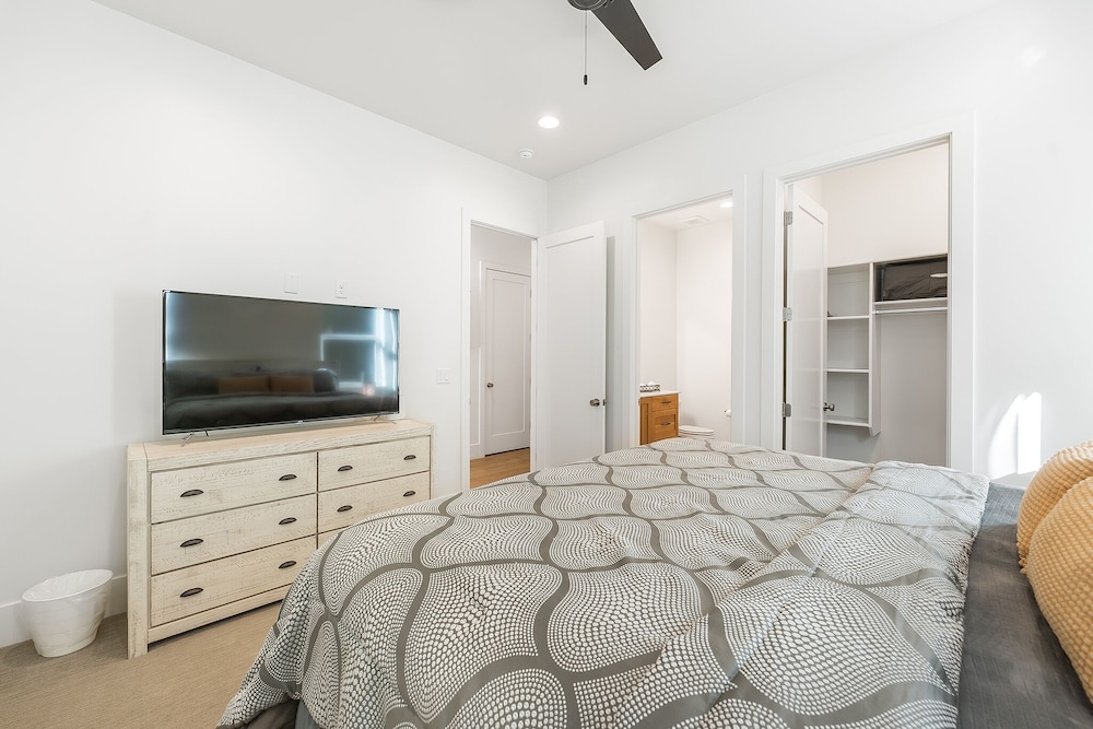 Villa #17 At Bloomington Country Club 4 Bedroom Townhouse