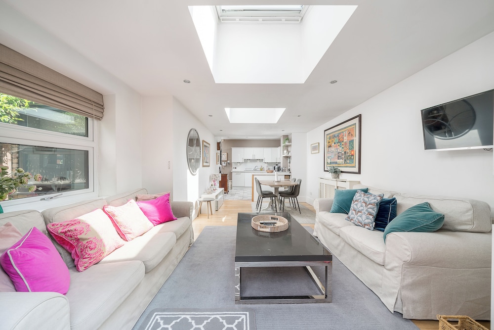 2Bedroom flat with garden in Battersea