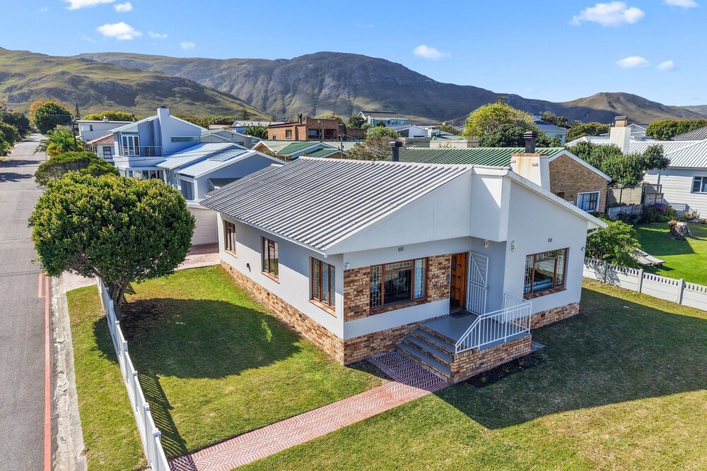 The Kleinmond Cottage