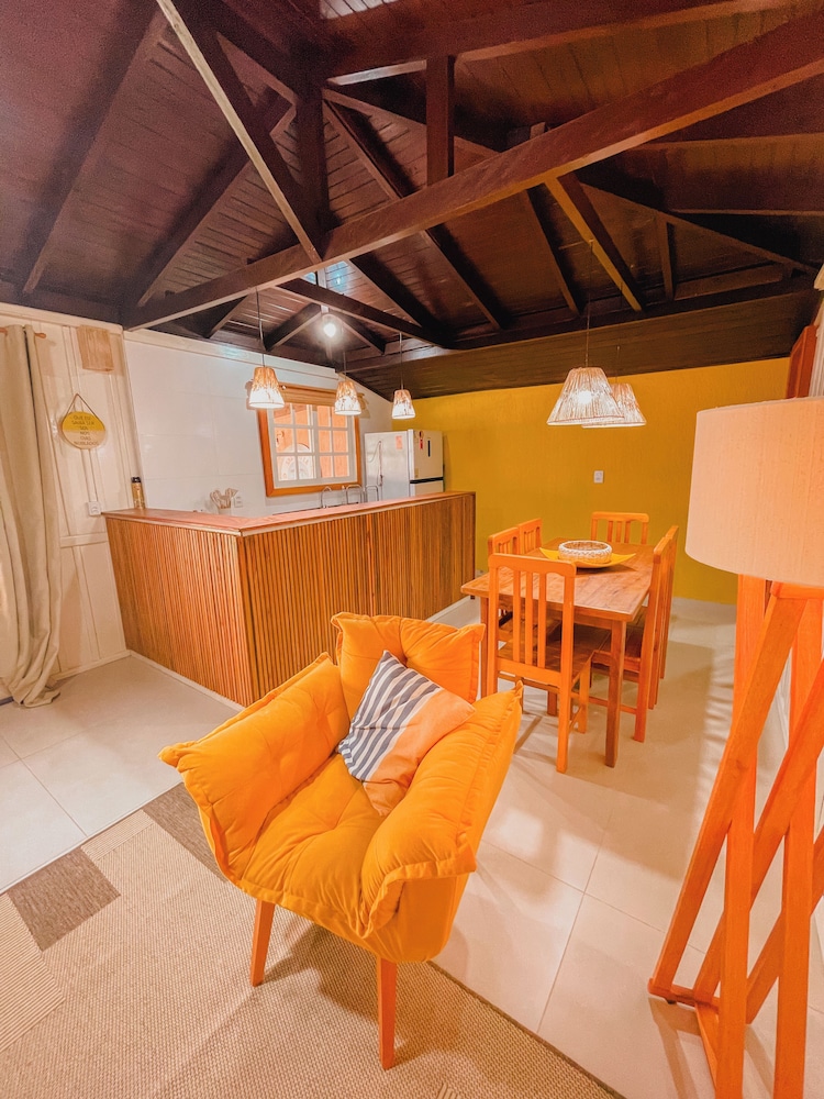 Shangri La Casas e Studios