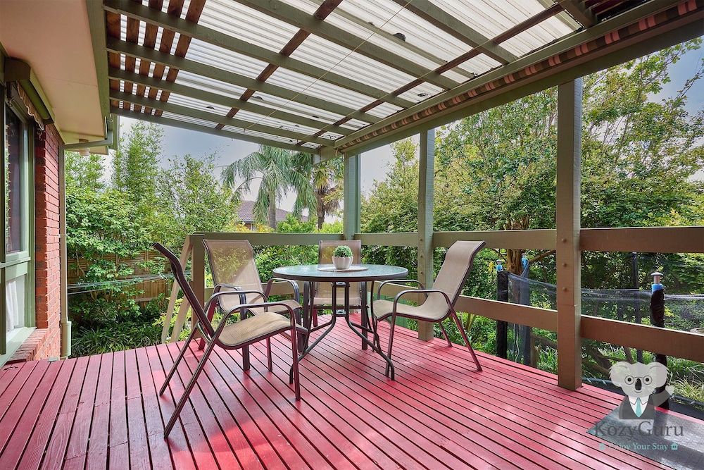 Kozyguru | Glen Waverley | Family Home & Backyard