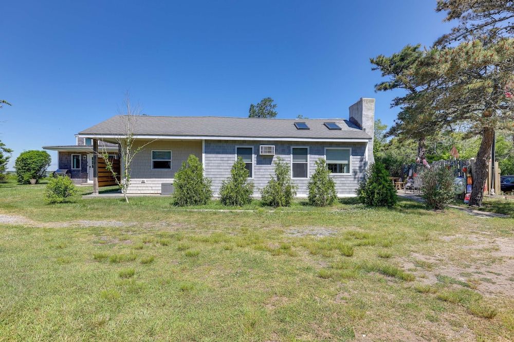 Coastal Truro Cottage - Close to Beaches & Ptown!