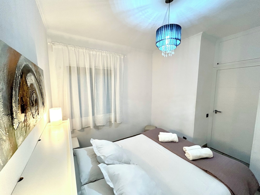 Big Flat In a Very Quiet Area and Well Connected