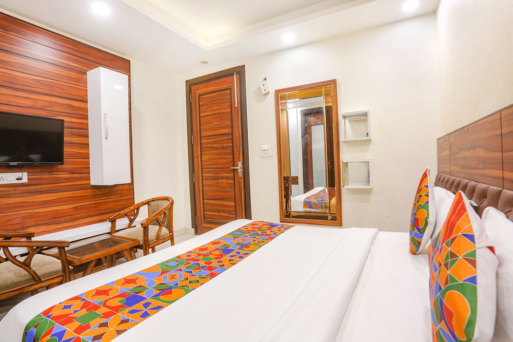 Fabhotel Gold Inn