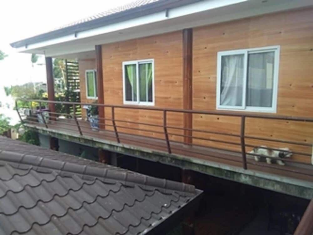 Photo 33